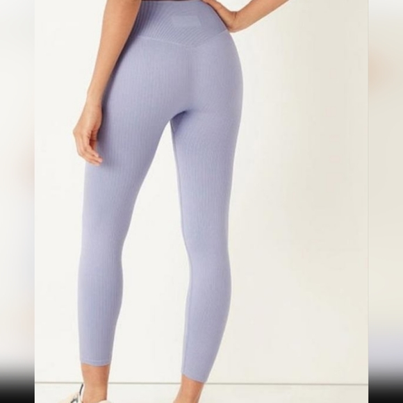 AWESOME VS PINK ACTIVE SEAMLESS RIBBED LEGGINGS - Picture 1 of 14